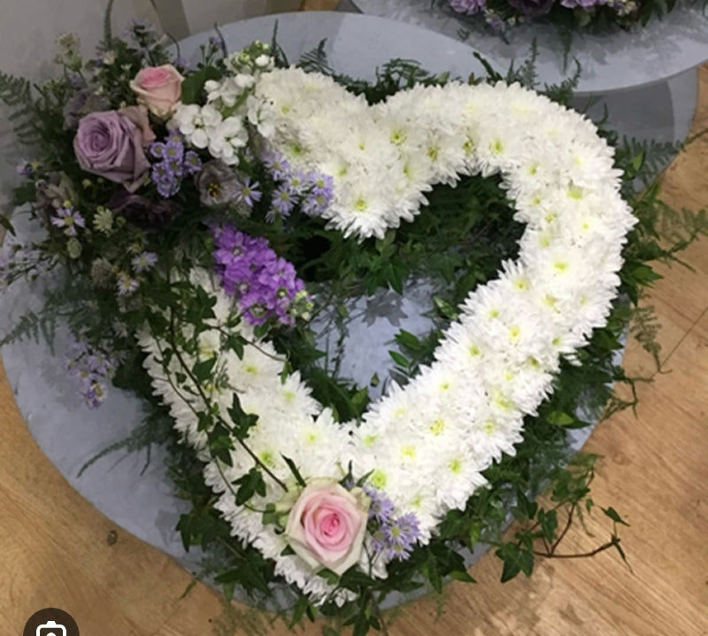 Open Hearts (Based) - Lady Flora Florists